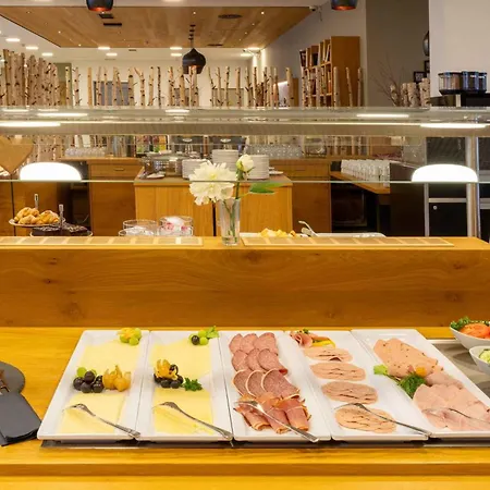 Hotel Atomis Munich