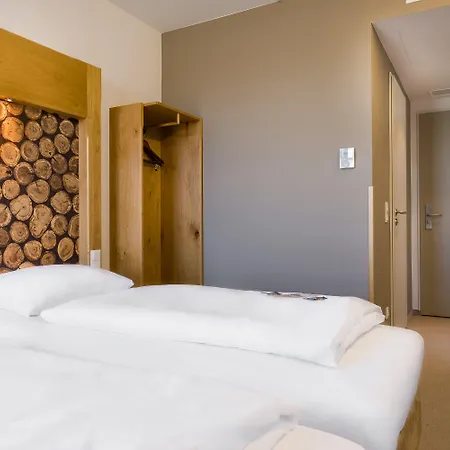 Plaza - Muenchen Hotel 3*