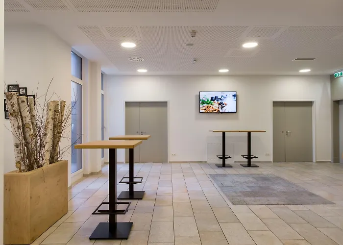 Plaza - Muenchen Hotel