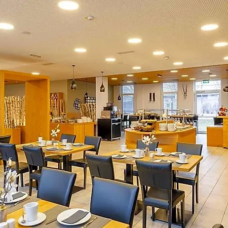 Plaza - Muenchen Szálloda