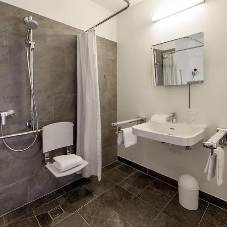 Plaza - Muenchen Hotel 3*