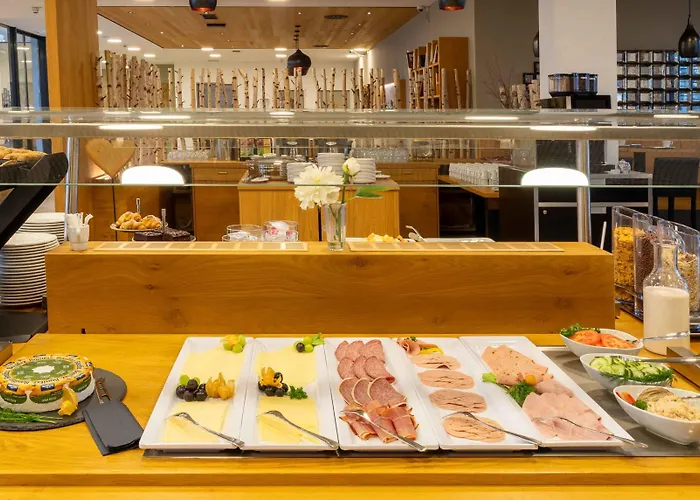 Plaza - Muenchen 3*