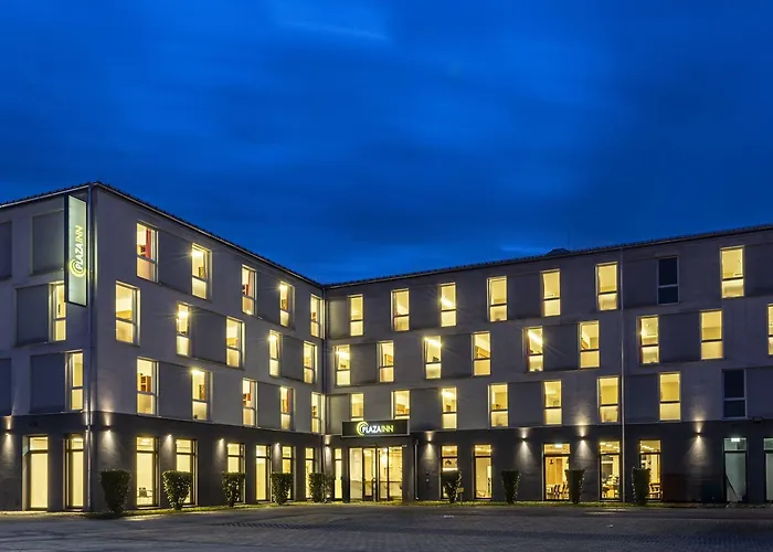 Plaza - Muenchen 3*